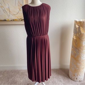 🌼pleated midi H&M dress🌼